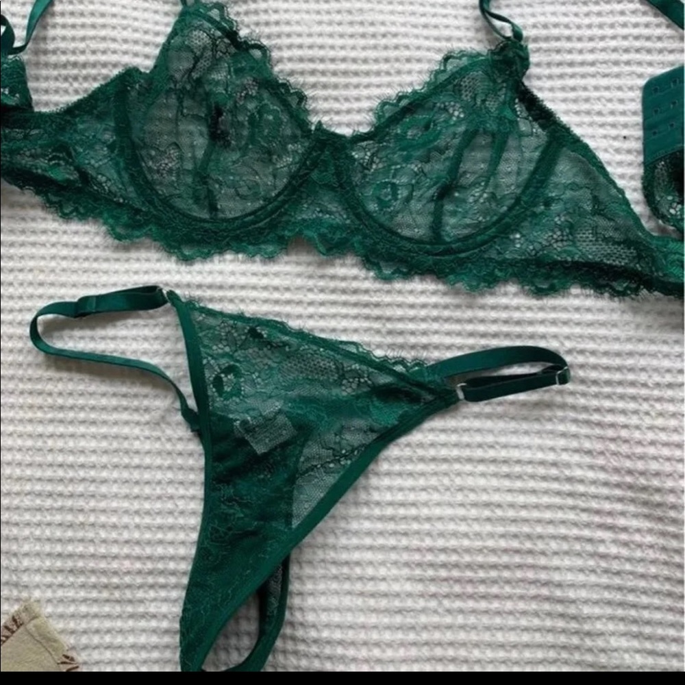 Lace Lingerie Set
